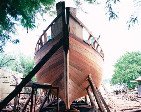 Boat Building: A Proud Nautical Tradition Endures - Jambalaya - Grenada ...