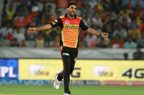 5 best bowling spells by Indian bowlers from IPL 2016