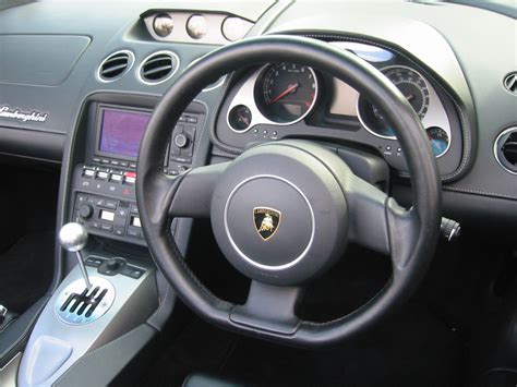 all sports carz: lamborghini gallardo spyder interior wallpaper