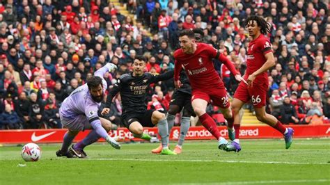 Liverpool vs Arsenal: Premier League top spot 'up for grabs' at Anfield [Preview] - Vanguard News