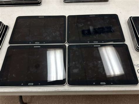 (4) Verizon 4G Samsung Galaxy Tablets - Gavel Roads Online Auctions