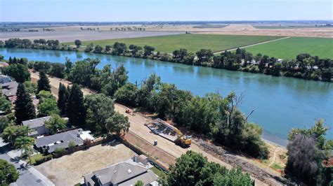 AMERICAN RIVER COMMON FEATURES, SACRAMENTO RIVER EAST LEVEE IMPROVEMENT ...