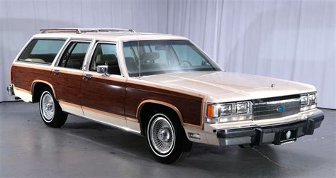 1991 Ford Crown Victoria station wagon with 3rd row, facing seats ...