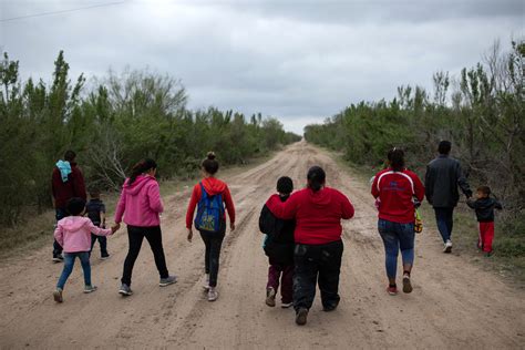 Migrants at the us border | Where Does Illegal Immigration Mostly Occur ...