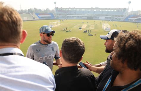 Brendon McCullum speaks to the touring English media | ESPNcricinfo.com