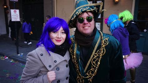 Mardi Gras in New Orleans! Bourbon street, Costumes & the Best Parades - YouTube