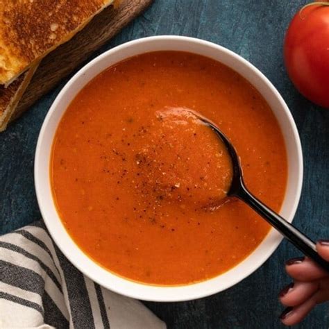 Roasted Tomato Soup - Budget Bytes