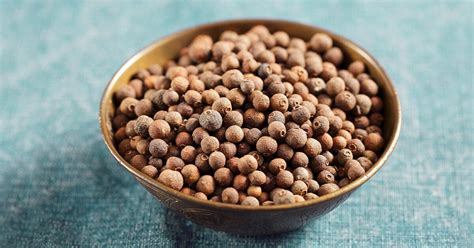 Allspice: Nutrients, Benefits, and Downsides