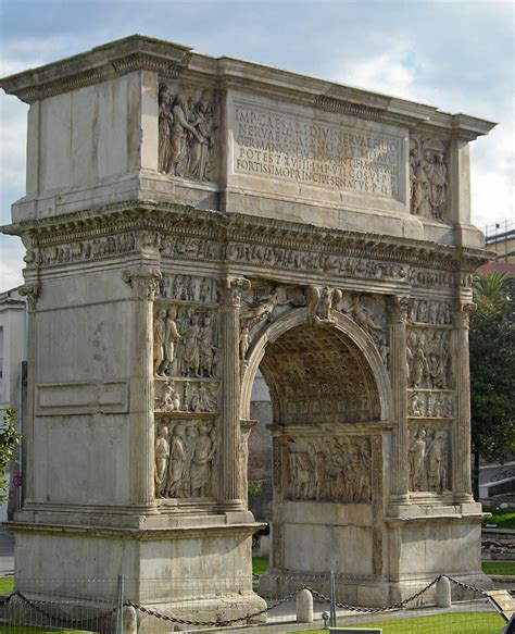 Arco di Traiano (Benevento) - Wikipedia