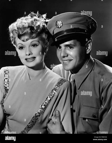 Lucille ball desi arnaz hi-res stock photography and images - Alamy