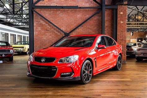 Holden Commodore SS VE Red (3) - Richmonds