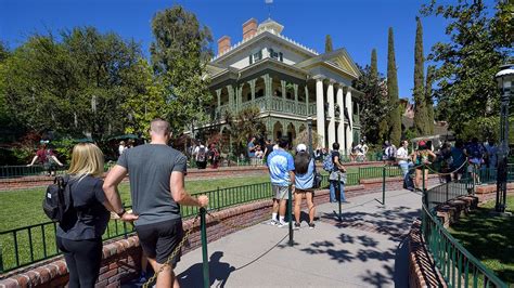 Disney refurbishing Disneyland's Haunted Mansion, closes attraction for it | Fox Business