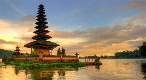 Candi di Bali yang Mengagumkan : Okezone Lifestyle