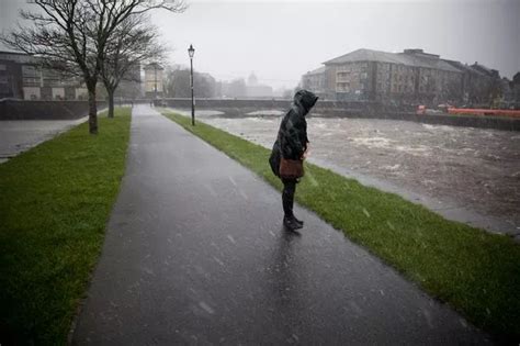 Ireland weather: First storm of the year likely as 'cyclone centres' are possible, Met Eireann ...