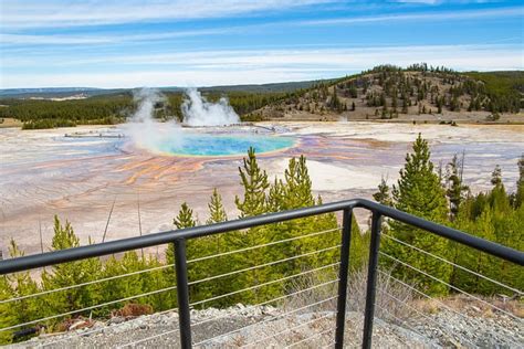 Yellowstone Opens Grand Prismatic Spring Overlook Trail - Casper, WY ...