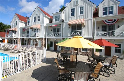 The Beach House at Lake Street (Holland, MI) - Resort Reviews - ResortsandLodges.com