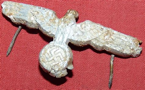 WW2 German Nazi eagle cap metal insignia relic wehrmacht WH