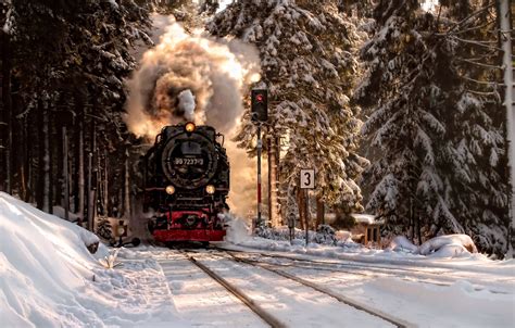 Winter Locomotive Journey - HD Wallpaper