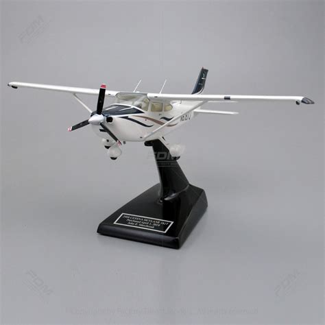 Cessna 182T Skylane Model with a Detailed Interior | Factory Direct Models