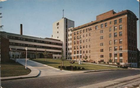 Mount Carmel Hospital Columbus, OH Bob Wheaton Postcard