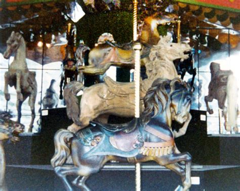 American Carousel Museum 1981 - CarouselHistory.comCarouselHistory.com