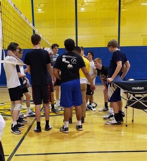 Boys Volleyball team loses the majority of their team – The Echo