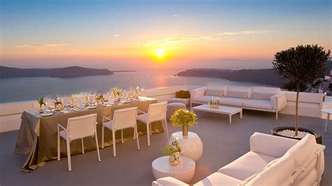 Top 5 waterfront restaurants in Greece and the islands