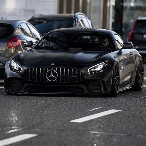 Matte black 2018 Mercedes-AMG | Voitures de luxe, Voiture, Bugatti