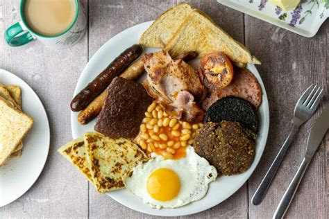 What is a Full Scottish Breakfast? And How to Make The Best One ...