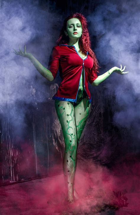 Poison Ivy - Arkham Asylum | Poison ivy, Dc comics cosplay, Dc cosplay