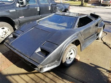 needs TLC 1988 Lamborghini Countach replica project for sale