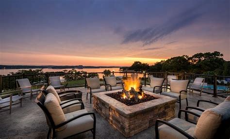 Stay with Optional Resort Credit at The Lodge of F... | Lake ozark ...