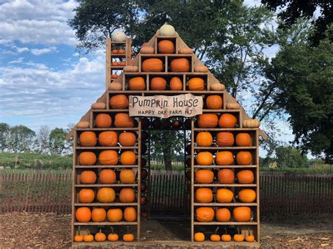 Limited amount of tickets for this year’s Fall Festival + Pumpkin Patch at Happy Day Farm