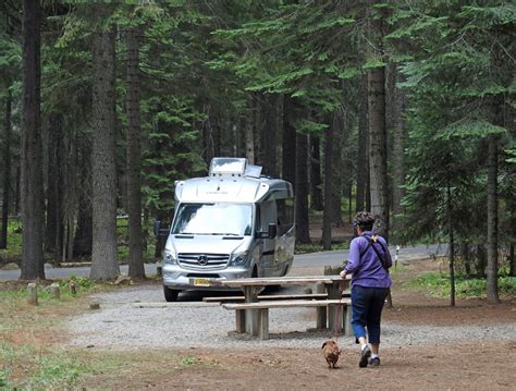 Cascade Ramblings: Camping at Lake of the Woods