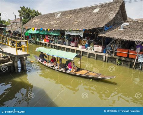 Khlong Lat Mayom Thai Floating Market. Editorial Photography - Image of market, delivery: 55986837