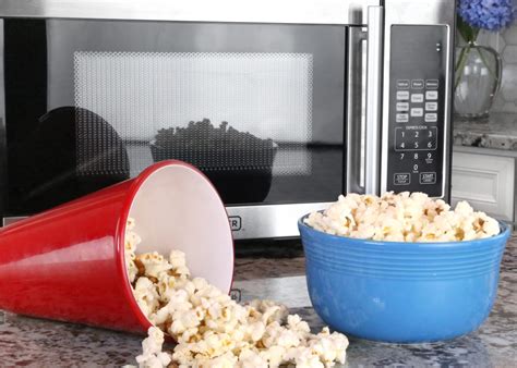 Here's How To Make Your Own Microwave Popcorn