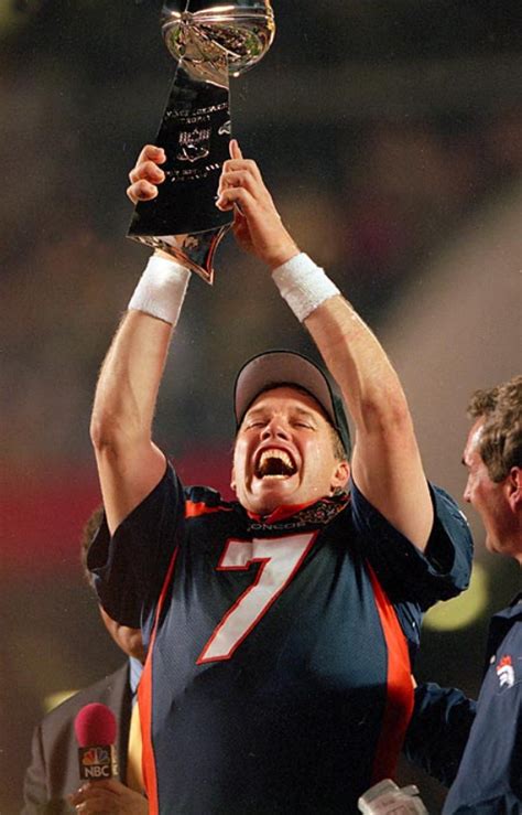 25 Of The Greatest Super Bowl Photos Ever Taken | Denver broncos merchandise, Nfl broncos ...