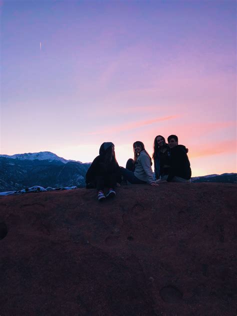 51 Aesthetic Pics With Friends | IwannaFile