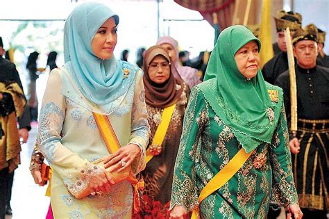 Brunei Royal Wedding 2015: Royal Bersanding Ceremony