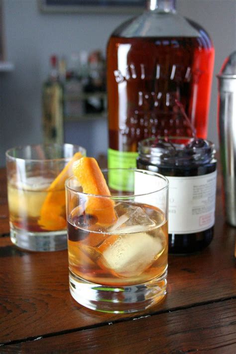 10 of the Best Rye Whiskey Cocktails with Recipes - Only Foods