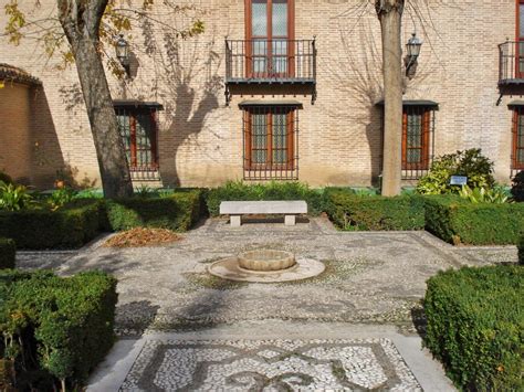 The Alhambra’s Parador in Granada: The Gardens | Globetrotting Gardener