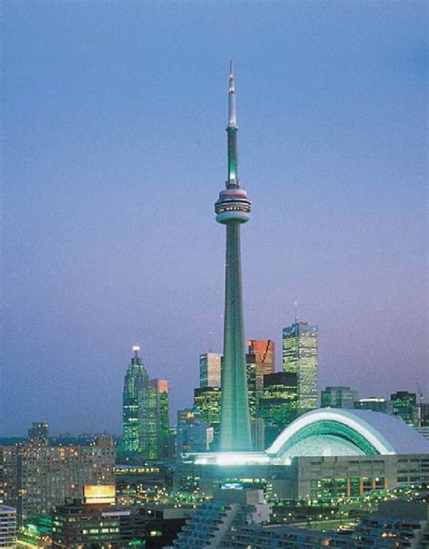 World Beautiful Landmarks: CN Tower - Toronto - Canada