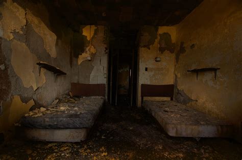 Abandoned Asylum An Autopsy of America's Most Creepiest Asylum| Seph Lawless