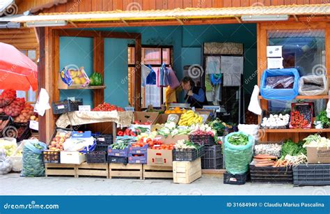 Farmers Market editorial stock image. Image of ingredients - 31684949