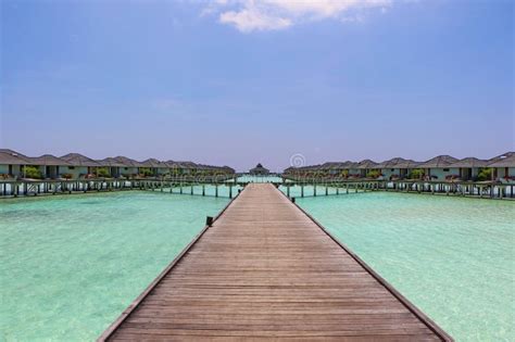 Water Bungalow on Sun Island Maldives Stock Image - Image of destinations, morotboats: 51926549