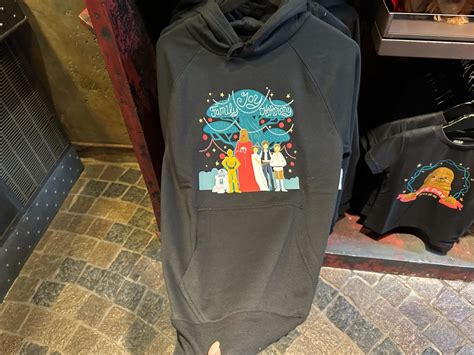 New 'Star Wars' Life Day 2022 Merchandise at Walt Disney World - WDW ...