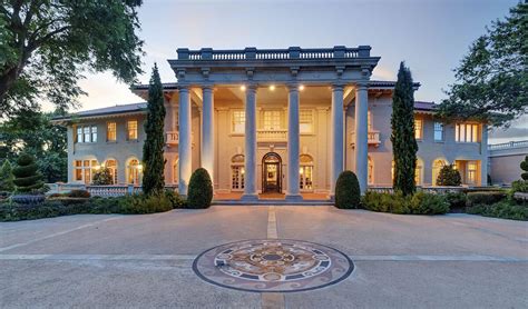 This $8 Million Texas Mansion Comes With a Secret Vault - Bloomberg