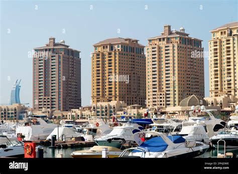 Marina at the Pearl - Qatar Stock Photo - Alamy