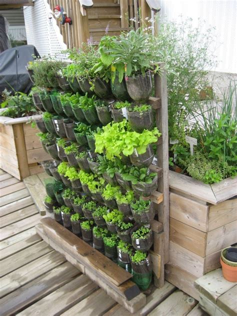 15+ Herb Planter Ideas (How to Choose the Right Pot & How to Grow ) Small Vegetable Gardens ...