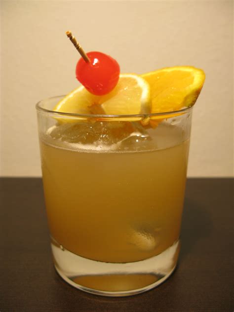 File:Whisky Sour.jpg - Wikimedia Commons